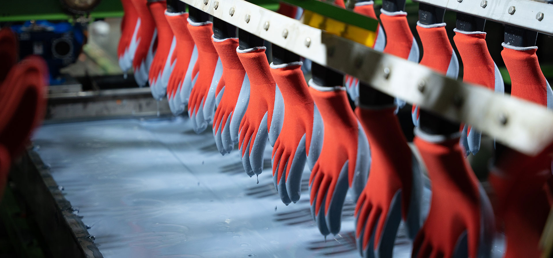 আপনি কোথায় এমন কাজের গ্লাভস কিনতে পারেন যা আসলে স্থায়ী হয় এবং ভাগ্য খরচ হয় না? একটি ক্রয় গাইড.