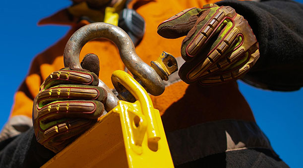 আপনি কি কাজের গ্লাভস পরেন?